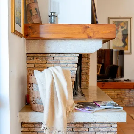 La Casa Di Ernino Holiday home *